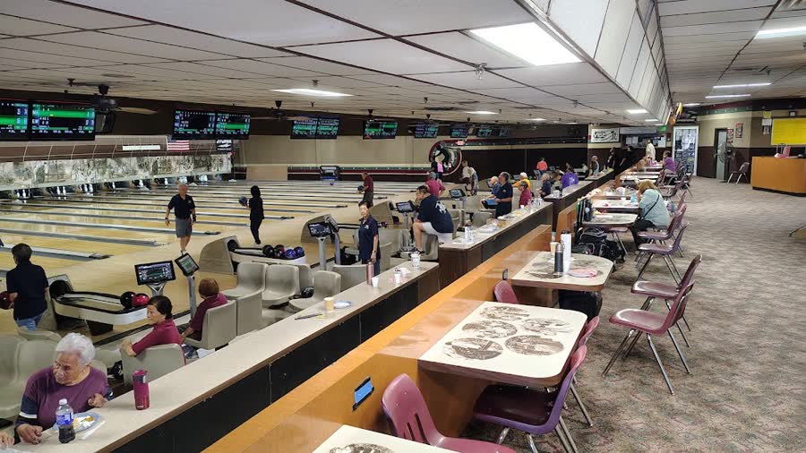 Linbrook Bowling Center photo 2