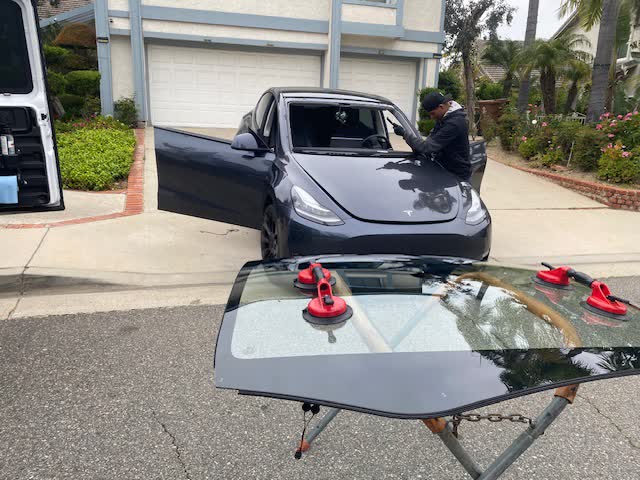 OC Windshields photo 1