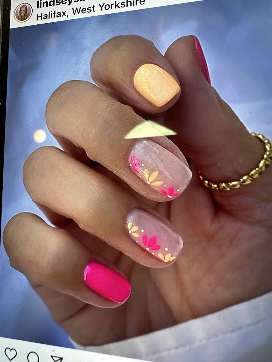 Queen Nails and Spa photo 4