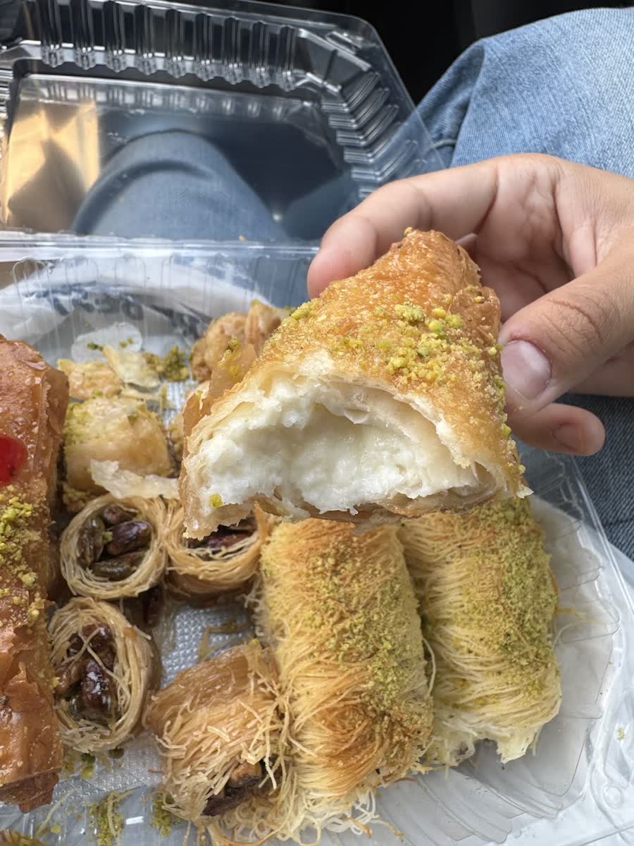 Sarkis Pastry photo 2