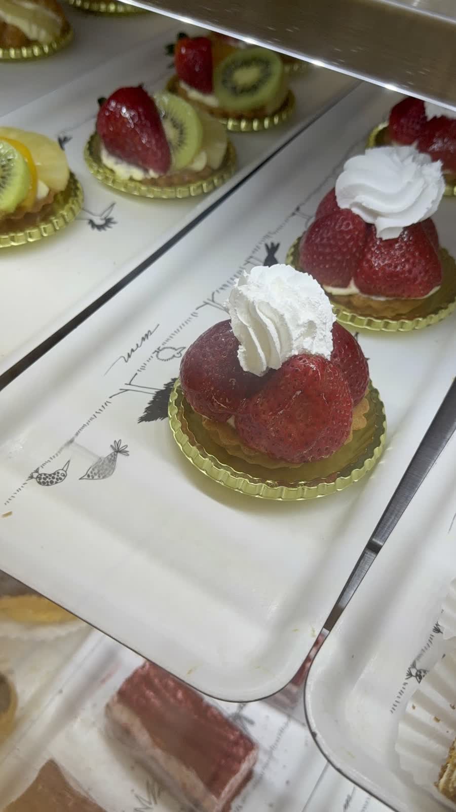 Sarkis Pastry photo 4