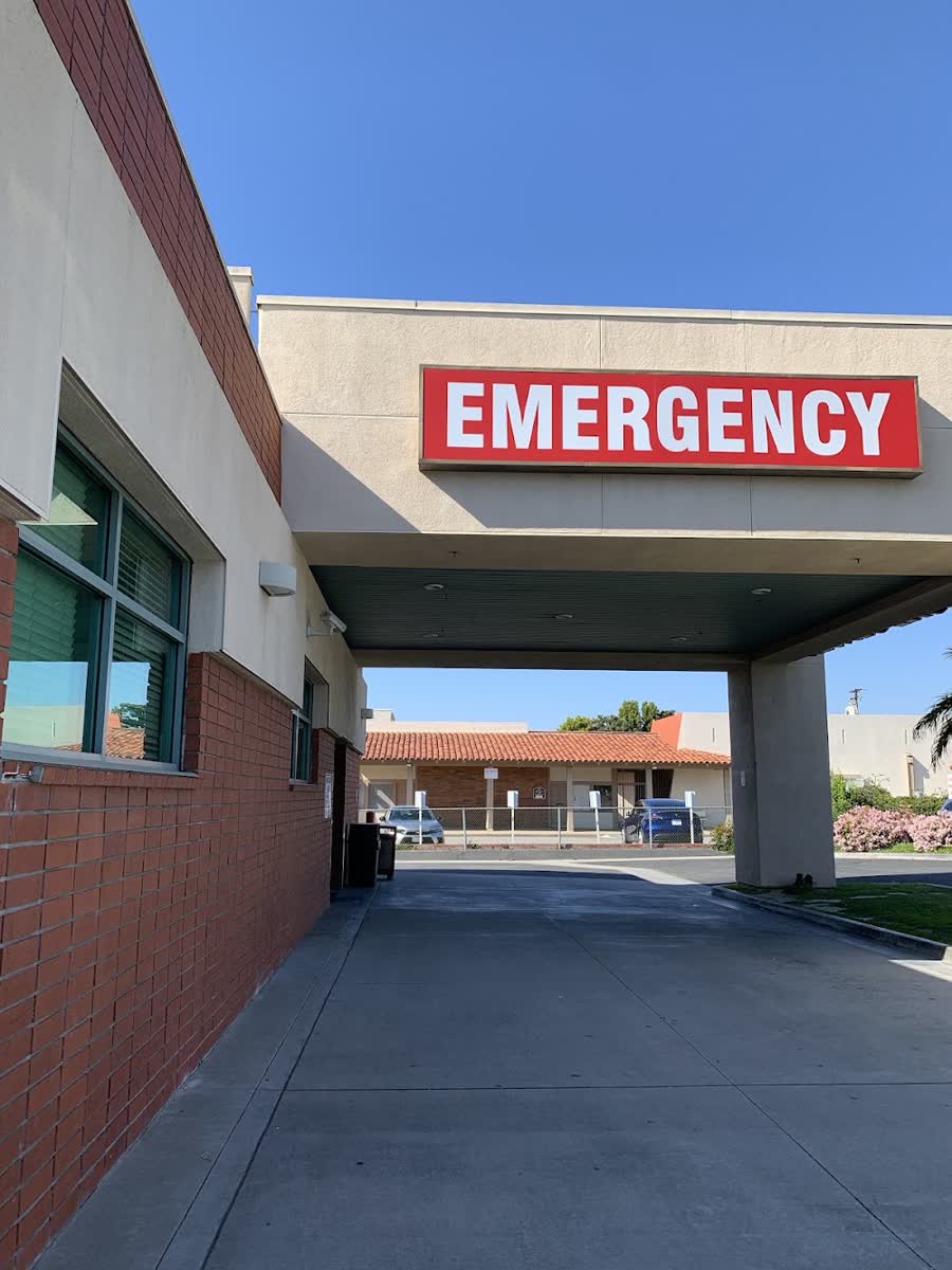 West Anaheim Medical Center photo 3